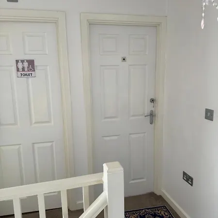 P&F Edgbaston Birmingham Uk, 28 Ashes Lane Birmingham Apartment Exterior photo