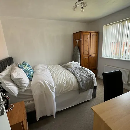P&F Edgbaston Birmingham Uk, 28 Ashes Lane Birmingham Apartment Exterior photo