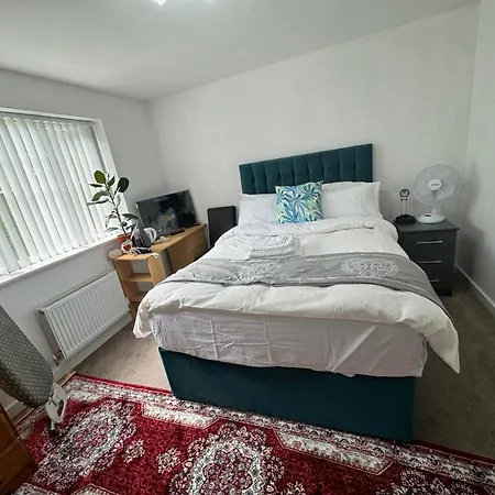 P&F Edgbaston Birmingham Uk, 28 Ashes Lane Birmingham Apartment Exterior photo