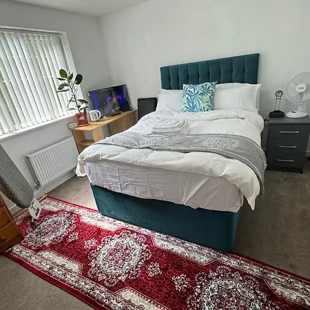 P&F Edgbaston Birmingham Uk, 28 Ashes Lane Birmingham Apartment Exterior photo